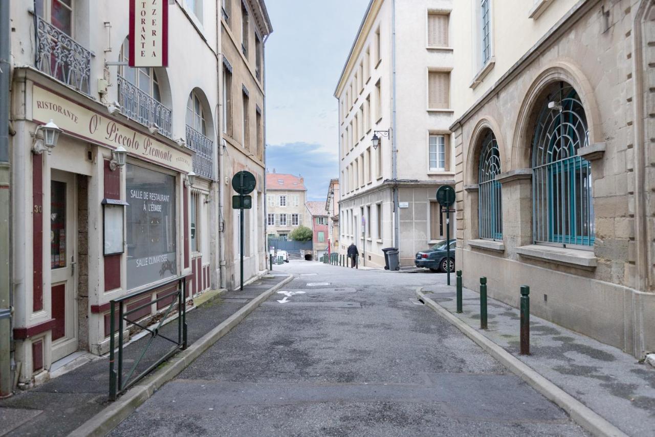 Appartement Lumineux 1 Chambre Hypercentre Place St Jean Валанс Екстериор снимка